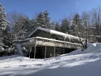 Bayou Chalet – Your Perfect Getaway Near Sugarbush Resort Hotels in Warren