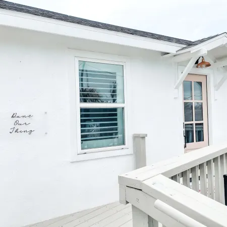 Dune Our Thing - Private Beach Cottage in heart of Old Town with Heated Pool