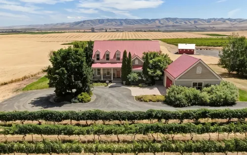Vineyard Estate-Mountain views-Private; minutes to downtown. Pet friendly - 4 tähden