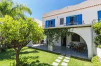 Villa Oliana: Elegant Oasis with Garden and Relaxation in Marina di Ragusa - ヴィラ