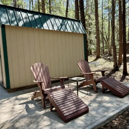Creekside Log Cabin w/firepit, near quaint towns Thomas/Davis & many state parks