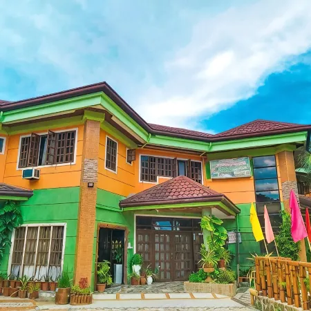 Stefanie Grace Inn