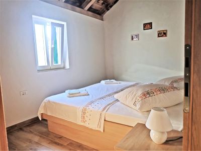 Mareta apartment with free wifi in a stone house