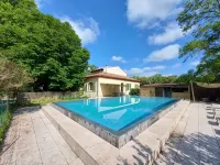 X1f33f;Superb Maison de Maître in Provence with XXL Infinity Pool and BicyclesX1f33f; - Swimmingpools