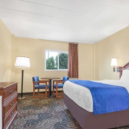 Travelodge by Wyndham Lima Oh