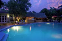 Best Western Naples Inn  Suites - Beach