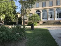 Accogliente camera e bagno con vista sul giardino di Villa Bottini - Lejligheder