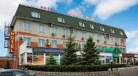 Virazh Hotel - parking