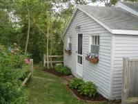 Waterfront Cottage - fantastic unobstructed views!! Hotels in Wellfleet