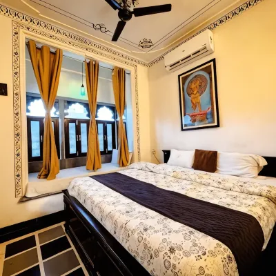 Hotel Kanak Niwas Hotels near Amberi