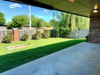 Comfortable South Edmond Home - 4bed 2bath - Jacuzzi