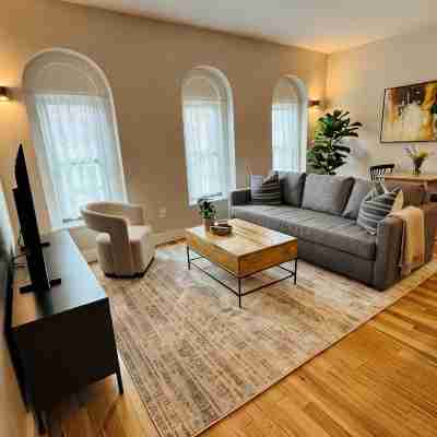 Modern One Bedroom Apartment in the Heart of Downtown Ann Arbor Others
