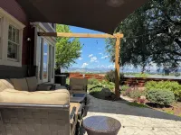 5-Bedroom Pet-Friendly Lake Home with Mountain View - 4-Star