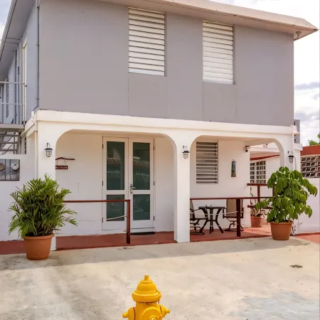 The Buoy House/ La Casa de la Boya