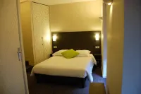 Ruthenium Hotel