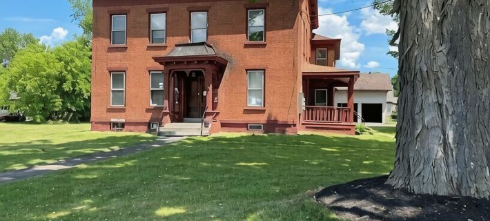 The Weaver House Guest Suites Hotels in Utica
