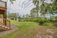 Large home sitting on the marshlands with all your beach vacation needs!