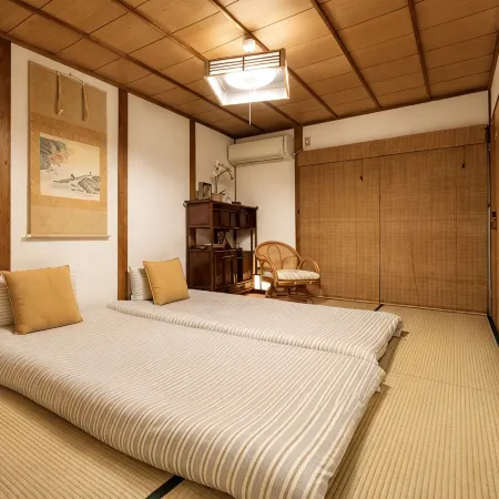 Shiawase | Japan Retro · Family Stay · 4-Min Walk to JR