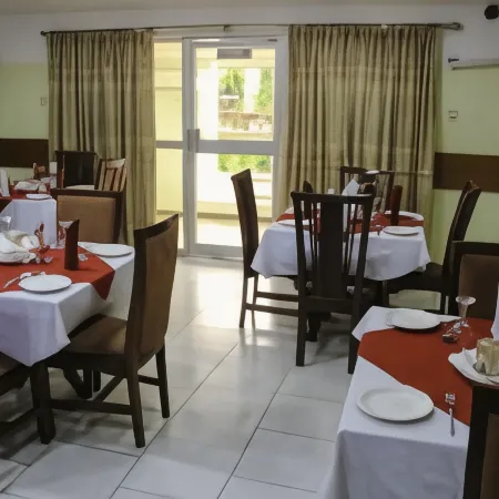 Sinoni Lodge