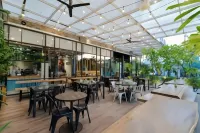 Crew Express Hotel - Business