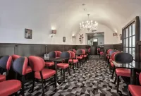 Hotel Grand - breakfast
