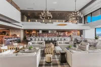 Grand Geneva Resort and Spa - WiFi