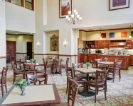 كومفورت سويتس يونيفيرسيتي درايف - فطور