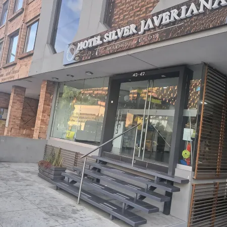 Hotel l'Etoile Universidad Javeriana Отели рядом с достопримечательностью «Carmen Theatre»