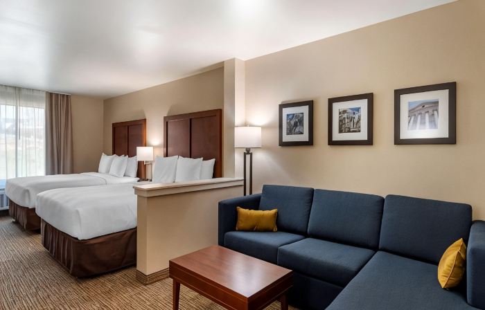 Comfort Inn & Suites