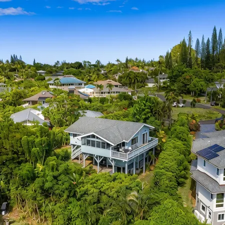 Paradise at Prettyville Kauai, Waterfall & Ocean View, AC, Sleep 8-10, BigAloha