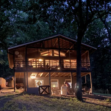 Secluded Lake Front Cabin - on Lake Hartwell, with Dock, Fenced Yard, Fire Pit.