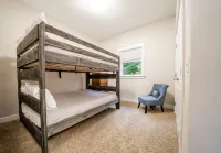 Whidbey Island No-Bank Waterfront Beach House - 3성급