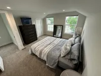Completely remodeled getaway! Walking distance to beach, restaurants and bars - WiFi