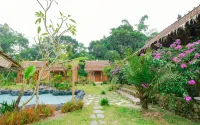 Villa Makcik Yogyakarta - Kolam Renang