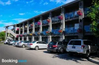 Accent Inns Burnaby - Bãi đậu xe