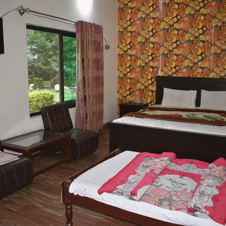 Ever Green Hotel & Restaurant