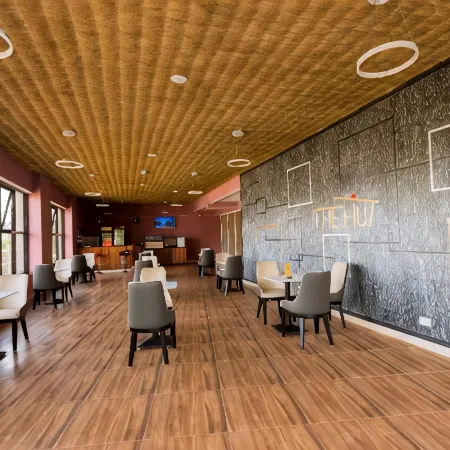 The Hut Restaurant & Boutique Hotel