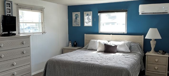 Canal-Front Coastal Escape with Private Dock & King Suite Hotels in Marathon
