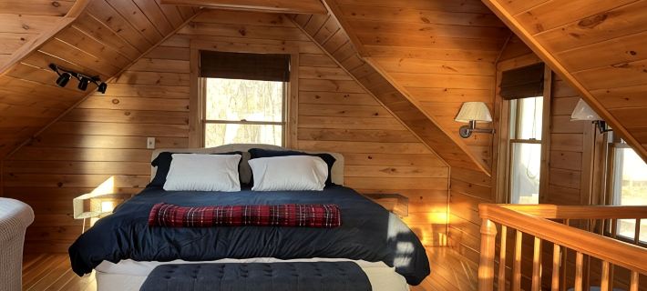 Keuka Lakefront Getaway with private beach and amazing waterfront views Hotels in Yates County
