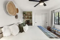Gameroom • Kids Obstacle Course • Fire pit • Grill