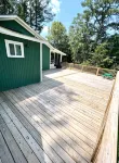 The Lakefront Deckhouse- perfect place for relaxing with nature and family - Wifi