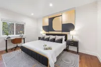 Mountainside Luxury Entertainer | Game Room & Deck - balcony