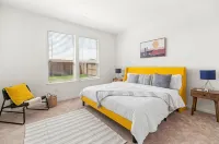 Modern One Story Home Katy TX - Wifi