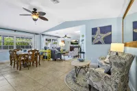 Clean Home Large Heated-Pool - 3/2 +Ofc/den - 3 Miles to Beach "Jupiter Escape" - 3 tähden