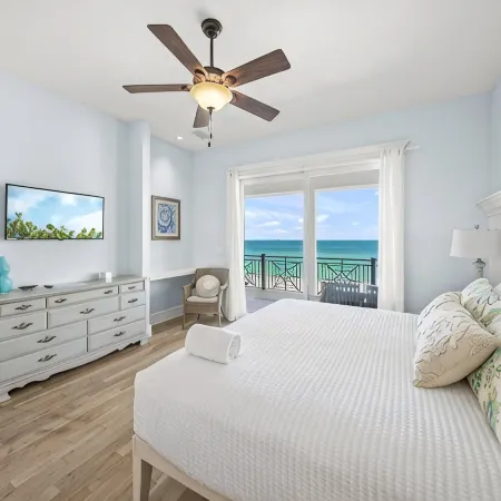 Luxury BEACHFRONT Beach House - Pool & Spa - Direct Gulf Access - Entire Home