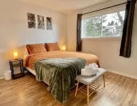 Spacious 4-BR Home near Jasper!