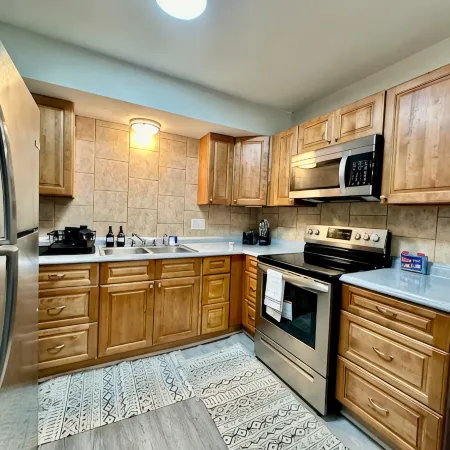 2 Bed/1.5 Bath Apartment