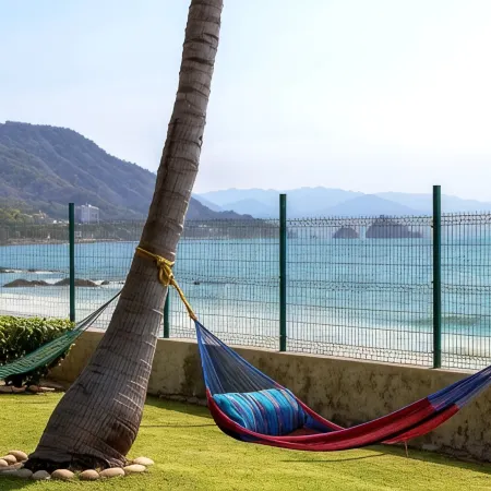 7 bdrm Classic Hacienda on Puerto Vallarta´s best swimming beach, sleeps 24.