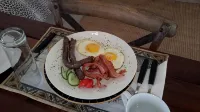 カーン リバー ロッジ - 朝食