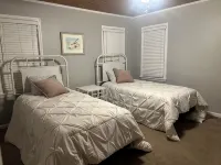 Quiet and spacious home nestled in a pecan orchard and surrounded by farm land - 3-Star